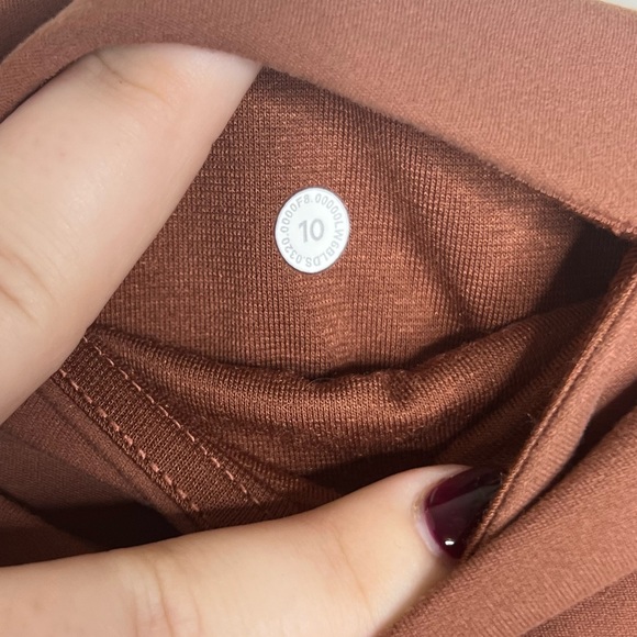 Lululemon Women’s Unlimited High-Rise Crop 23” Ancient Copper Keyhole Leggings - Picture 10 of 15